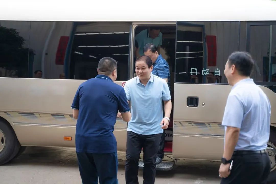 衡陽(yáng)市委副書(shū)記、市長(cháng)朱健一行赴朝陽(yáng)集團進(jìn)行考察